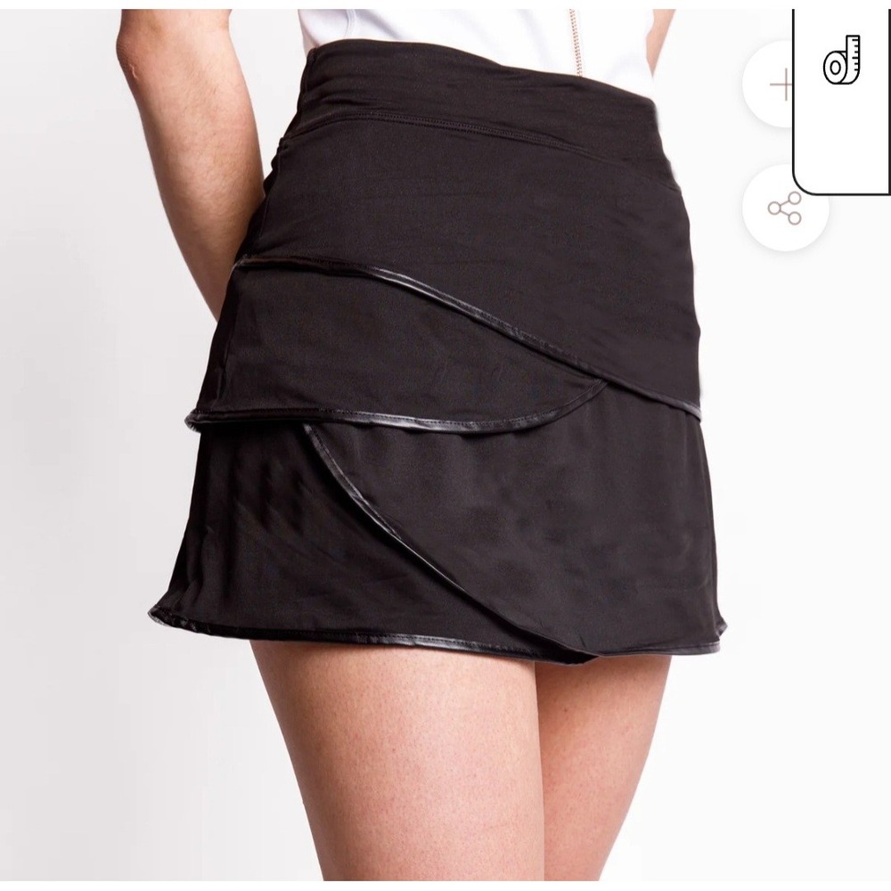 Calliope‎ Golf Skort Womens Small Black Tiered Petal Faux Leather Trim Athletic